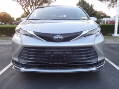Used 2021  Toyota Sienna LE FWD 8-Passenger at CarloanExpress&period;Com near Hampton&comma; VA
