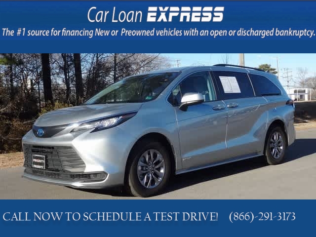 Used 2021  Toyota Sienna LE FWD 8-Passenger at CarloanExpress.Com near Hampton, VA