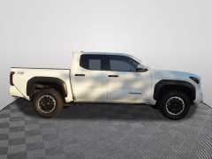 Used 2024  Toyota Tacoma 4WD Double Cab Bed &lpar;Natl&rpar; at CarloanExpress&period;Com near Hampton&comma; VA