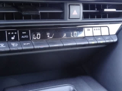 Used 2023  Toyota Crown AWD &lpar;Natl&rpar; at CarloanExpress&period;Com near Hampton&comma; VA