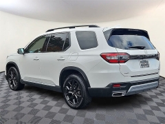 Used 2025  Honda Pilot AWD at CarloanExpress.Com near Hampton, VA