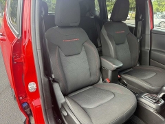 Used 2023  Jeep Renegade Trailhawk 4x4 at CarloanExpress&period;Com near Hampton&comma; VA
