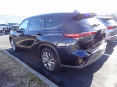 Used 2022  Toyota Highlander Hybrid Platinum AWD at CarloanExpress&period;Com near Hampton&comma; VA