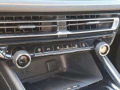 Used 2025  Chevrolet Traverse FWD 4dr LT w&sol;1LT at CarloanExpress&period;Com near Hampton&comma; VA