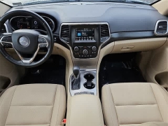 Used 2020  Jeep Grand Cherokee Laredo E 4x4 at CarloanExpress.Com near Hampton, VA