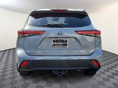Used 2022  Toyota Highlander Hybrid Bronze Edition AWD at CarloanExpress&period;Com near Hampton&comma; VA