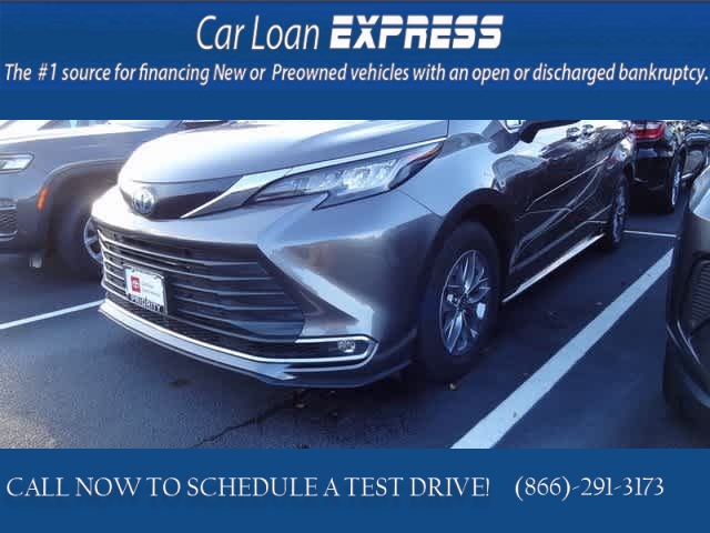 Used 2022  Toyota Sienna XLE AWD 7-Passenger at CarloanExpress.Com near Hampton, VA