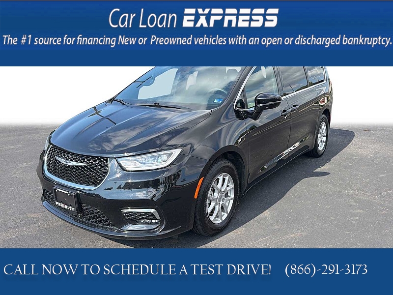 Used 2025  Chrysler Pacifica Select FWD at CarloanExpress&period;Com near Hampton&comma; VA
