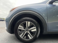 Used 2020  Kia Niro EX Premium FWD at CarloanExpress.Com near Hampton, VA