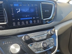 Used 2017  Chrysler Pacifica Touring-L FWD at CarloanExpress&period;Com near Hampton&comma; VA