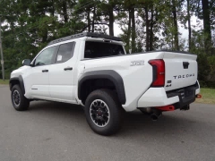 Used 2025  Toyota Tacoma 4WD Double Cab Bed &lpar;Natl&rpar; at CarloanExpress&period;Com near Hampton&comma; VA