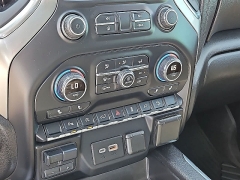 Used 2020  Chevrolet Silverado 1500 4WD Crew Cab 147" LT Trail Boss at CarloanExpress&period;Com near Hampton&comma; VA