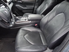 Used 2020  Toyota Highlander AWD (Natl) at CarloanExpress.Com near Hampton, VA