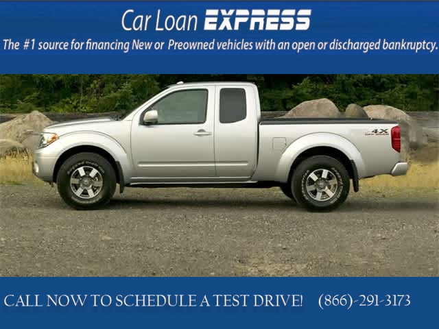 Used 2012  Nissan Frontier 2WD Crew Cab SWB Auto SV at CarloanExpress.Com near Hampton, VA