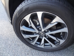 Used 2025  Toyota Corolla Cross XLE 2WD at CarloanExpress&period;Com near Hampton&comma; VA