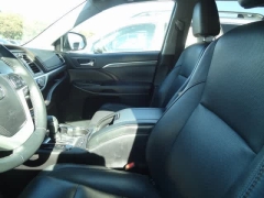 Used 2017  Toyota Highlander Limited V6 AWD (Natl) at CarloanExpress.Com near Hampton, VA