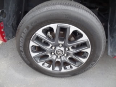 Used 2022  Toyota Tundra 4WD Limited CrewMax 6&period;5ft Bed at CarloanExpress&period;Com near Hampton&comma; VA