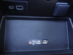 Used 2024  GMC Yukon 4WD 4dr Denali at CarloanExpress.Com near Hampton, VA