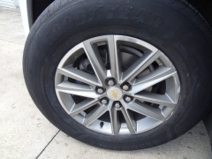 Used 2023  Chevrolet Traverse AWD 4dr LT Cloth w&sol;1LT at CarloanExpress&period;Com near Hampton&comma; VA