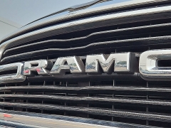 Used 2019  Ram 1500 Big Horn&sol;Lone Star 4x4 Crew Cab 5'7" Box at CarloanExpress&period;Com near Hampton&comma; VA
