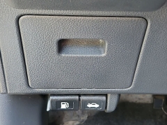 Used 2012  Nissan Versa 5dr HB Auto 1&period;8 S at CarloanExpress&period;Com near Hampton&comma; VA