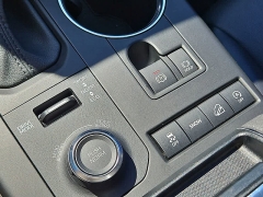 Used 2022  Toyota Highlander XSE AWD at CarloanExpress&period;Com near Hampton&comma; VA
