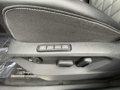 Used 2025  Volkswagen Atlas 2.0T SEL Premium R-Line 4MOTION at CarloanExpress.Com near Hampton, VA