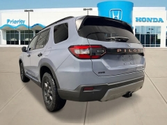 New 2026  Honda Pilot TrailSport AWD at CarloanExpress&period;Com near Hampton&comma; VA