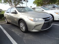 Used 2017  Toyota Camry Auto &lpar;Natl&rpar; at CarloanExpress&period;Com near Hampton&comma; VA