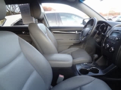 Used 2011  Kia Sorento 4d SUV AWD LX V6 at CarloanExpress.Com near Hampton, VA