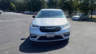 Used 2024  Chrysler Pacifica Touring L FWD at CarloanExpress.Com near Hampton, VA