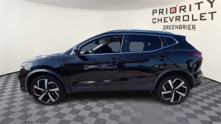 Used 2022  Nissan Rogue Sport AWD SL at CarloanExpress.Com near Hampton, VA
