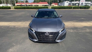 Used 2023  Nissan Altima 2.5 SV Sedan at CarloanExpress.Com near Hampton, VA