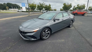 Used 2024  Hyundai Elantra Limited IVT at CarloanExpress&period;Com near Hampton&comma; VA