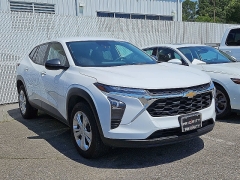 Used 2025  Chevrolet Trax FWD 4dr LS at CarloanExpress&period;Com near Hampton&comma; VA