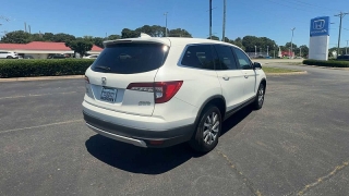 Used 2019  Honda Pilot 4d SUV AWD EX-L Nav & RES at CarloanExpress&period;Com near Hampton&comma; VA