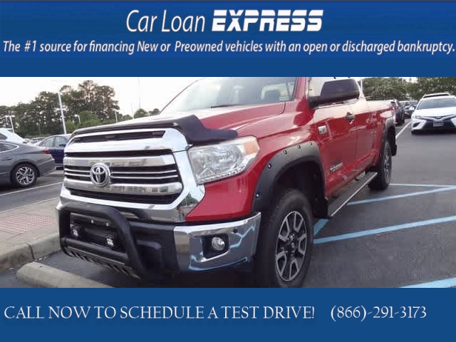 Used 2017  Toyota Tundra 4WD Double Cab 6.5' Bed 5.7L (Natl) at CarloanExpress.Com near Hampton, VA