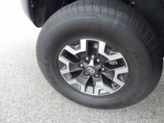 Used 2019  Toyota Tacoma 4WD Double Cab 5' Bed V6 &lpar;Natl&rpar; at CarloanExpress&period;Com near Hampton&comma; VA