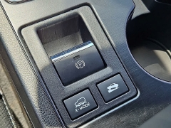 Used 2018  Subaru Outback 4d SUV 2&period;5i Premium at CarloanExpress&period;Com near Hampton&comma; VA