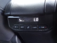 Used 2025  Toyota Highlander FWD &lpar;Natl&rpar; at CarloanExpress&period;Com near Hampton&comma; VA
