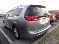 Used 2017  Chrysler Pacifica Touring-L FWD at CarloanExpress&period;Com near Hampton&comma; VA