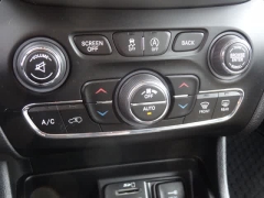 Used 2017  Jeep Cherokee Trailhawk L Plus 4x4 at CarloanExpress&period;Com near Hampton&comma; VA