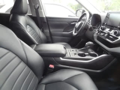 Used 2022  Toyota Highlander XLE AWD at CarloanExpress&period;Com near Hampton&comma; VA