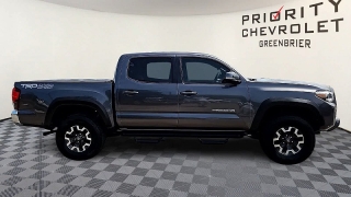 Used 2018  Toyota Tacoma Double Cab 5' Bed V6 4x4 &lpar;Natl&rpar; at CarloanExpress&period;Com near Hampton&comma; VA