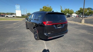 Used 2026  Chrysler Pacifica Limited FWD at CarloanExpress&period;Com near Hampton&comma; VA