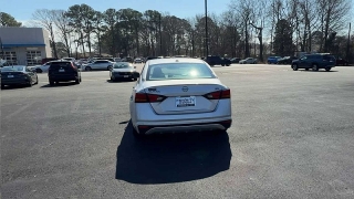 Used 2024  Nissan Altima 2&period;5 SV Sedan at CarloanExpress&period;Com near Hampton&comma; VA