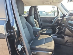 Used 2023  Jeep Renegade Latitude 4x4 at CarloanExpress.Com near Hampton, VA