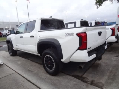 Used 2024  Toyota Tacoma 4WD Double Cab Bed &lpar;Natl&rpar; at CarloanExpress&period;Com near Hampton&comma; VA