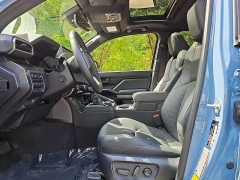Used 2025  Toyota 4Runner 4WD &lpar;Natl&rpar; at CarloanExpress&period;Com near Hampton&comma; VA