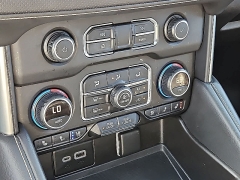 Used 2021  Chevrolet Tahoe 4WD 4dr Premier at CarloanExpress&period;Com near Hampton&comma; VA
